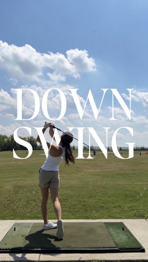 Golf play moment